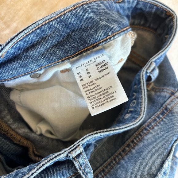 American Eagle Outfitters mom‎ jeans Classic Blue Denim Jeans - Picture 6 of 9